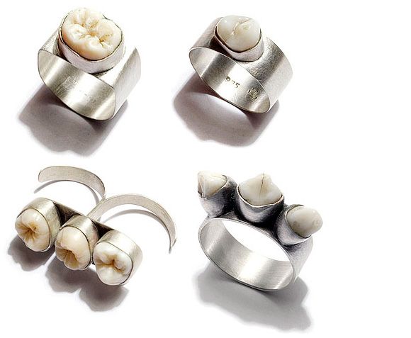 Polly_van_der_glas_Human_Tooth_Ring