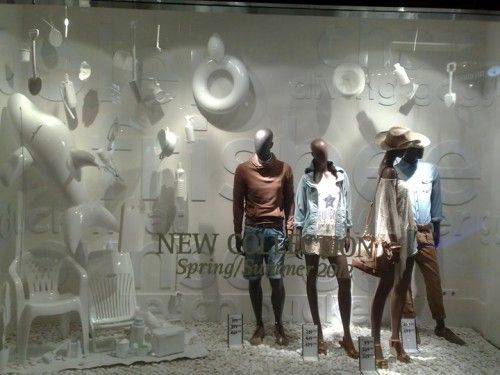Pull and Bear window display
